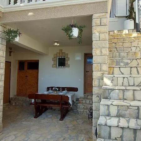 Peran 別荘 Grebaštica