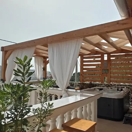 Peran Semesterbostad Grebaštica